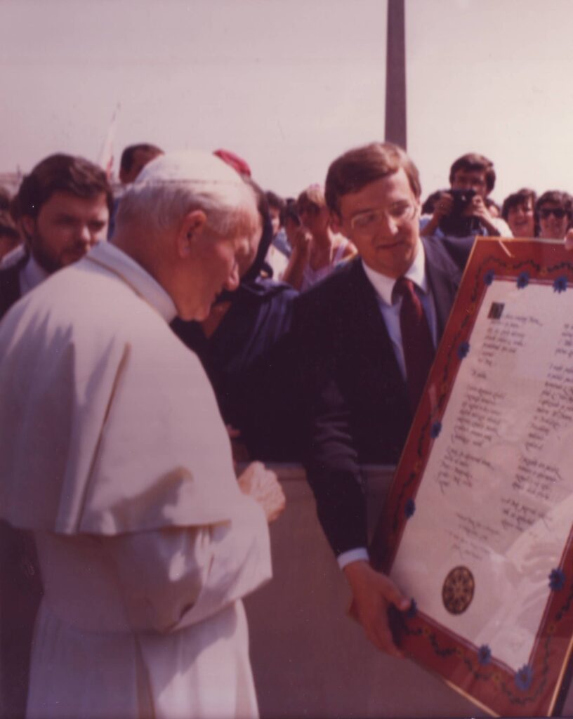 Voice of America Director Kenneth Y. Tomlinson and VOA Polish Service chief Ted Lipien with Pope John Paul II at the Vatican.